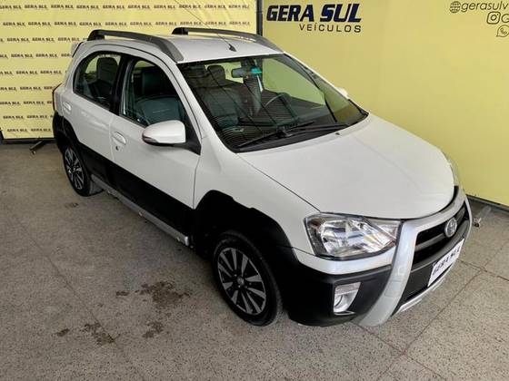 TOYOTA ETIOS CROSS 1.5 16V FLEX 4P MANUAL TOYOTA ETIOS CROSS 1.5 16V FLEX 4P MANUAL